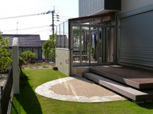 ココマ ガーデンルーム 芝 庭工事